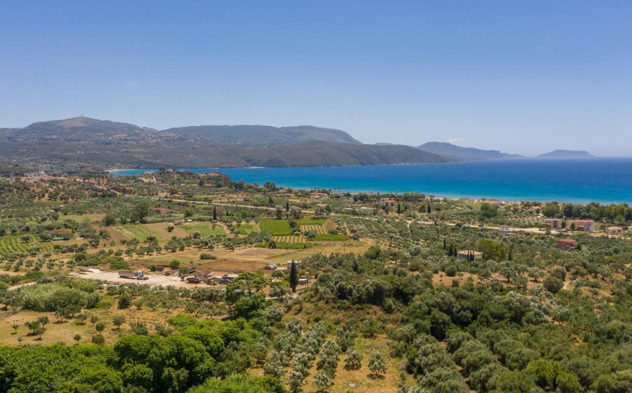 Donatos Appartement Finikounta Buitenkant foto