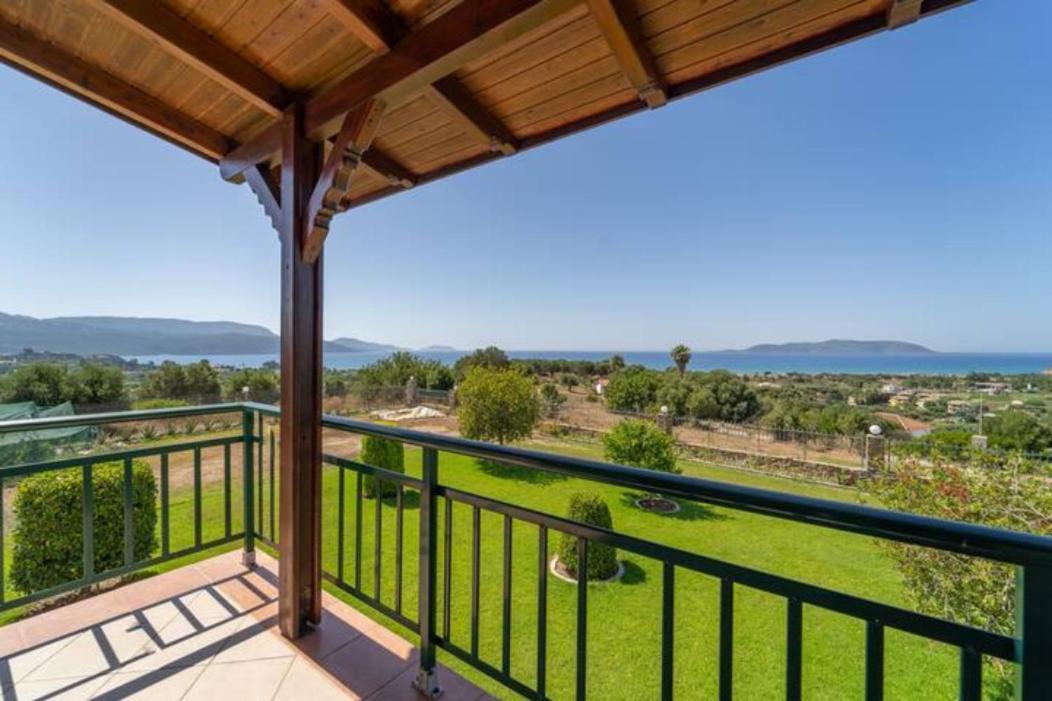 Donatos Appartement Finikounta Buitenkant foto