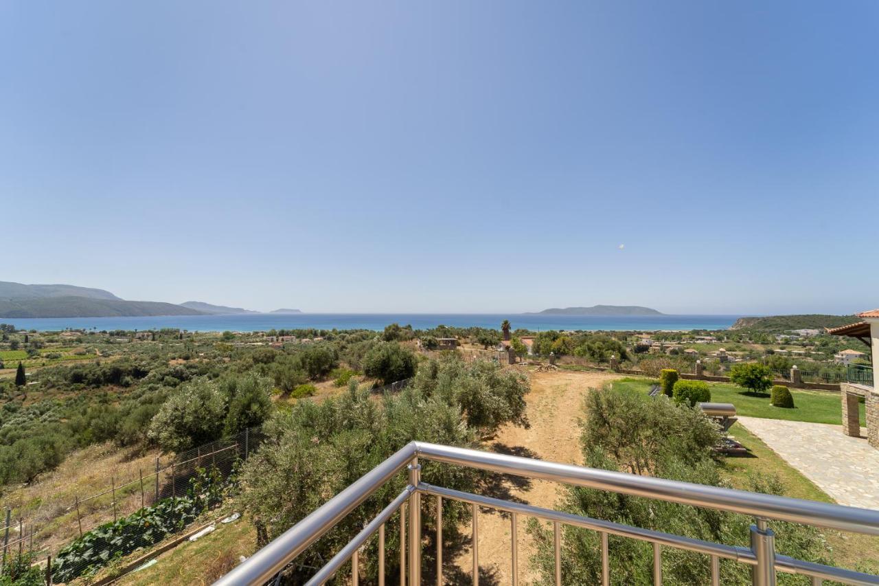 Donatos Appartement Finikounta Buitenkant foto