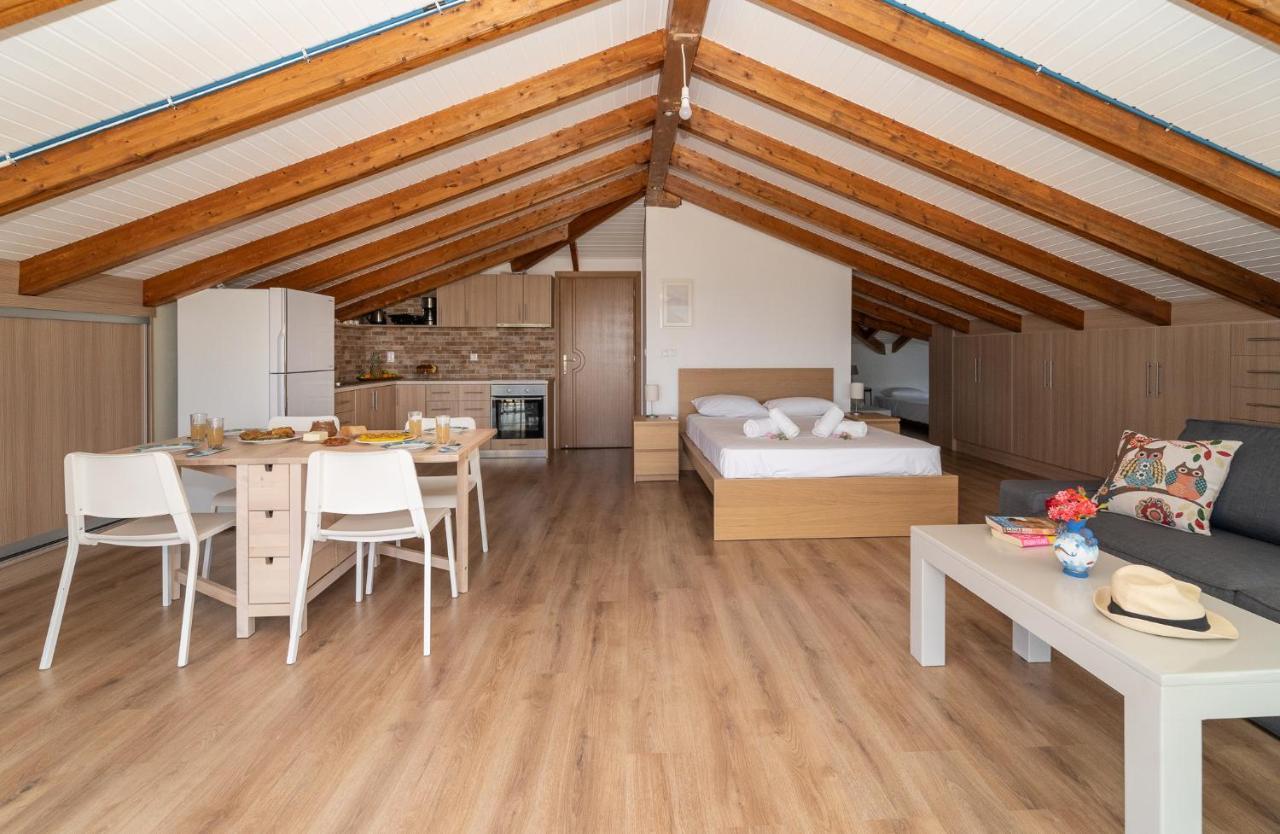 Donatos Appartement Finikounta Buitenkant foto