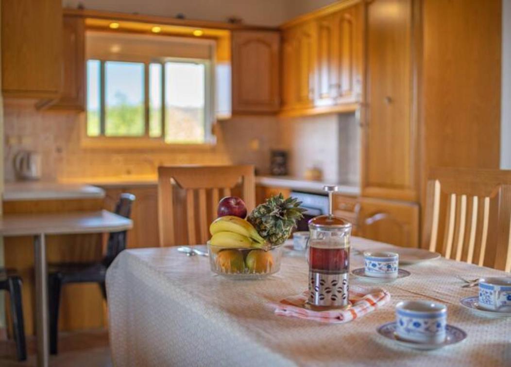 Donatos Appartement Finikounta Buitenkant foto