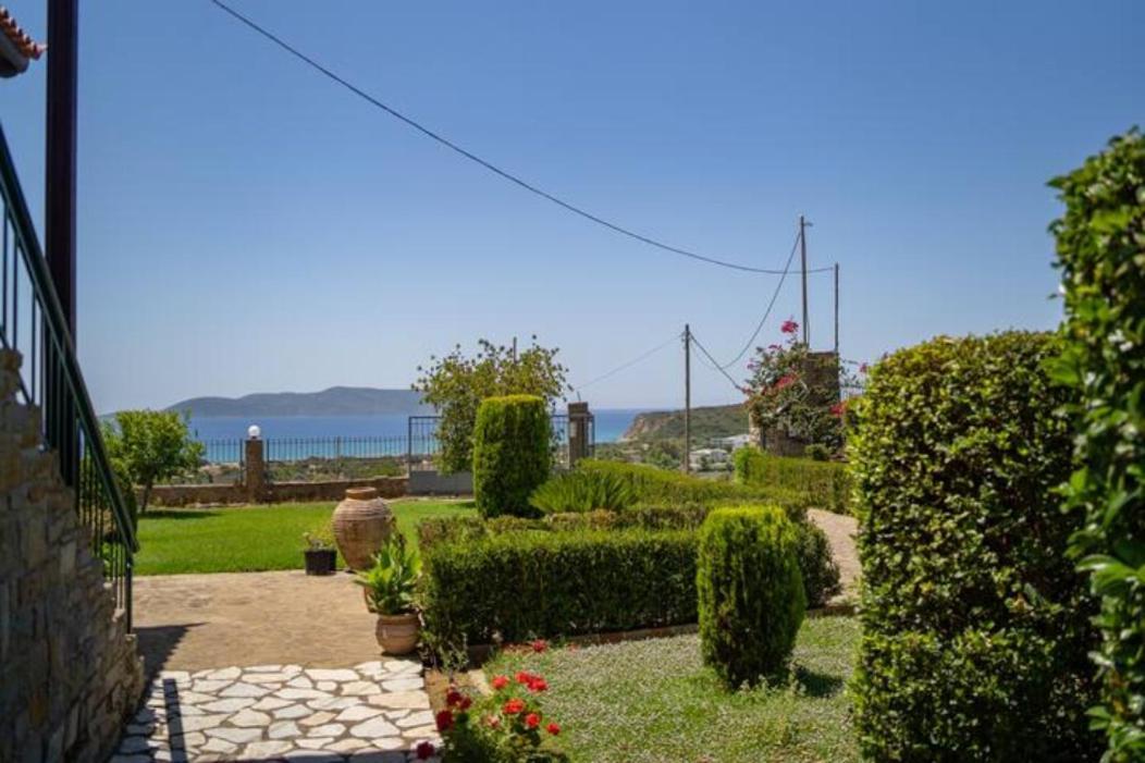 Donatos Appartement Finikounta Buitenkant foto