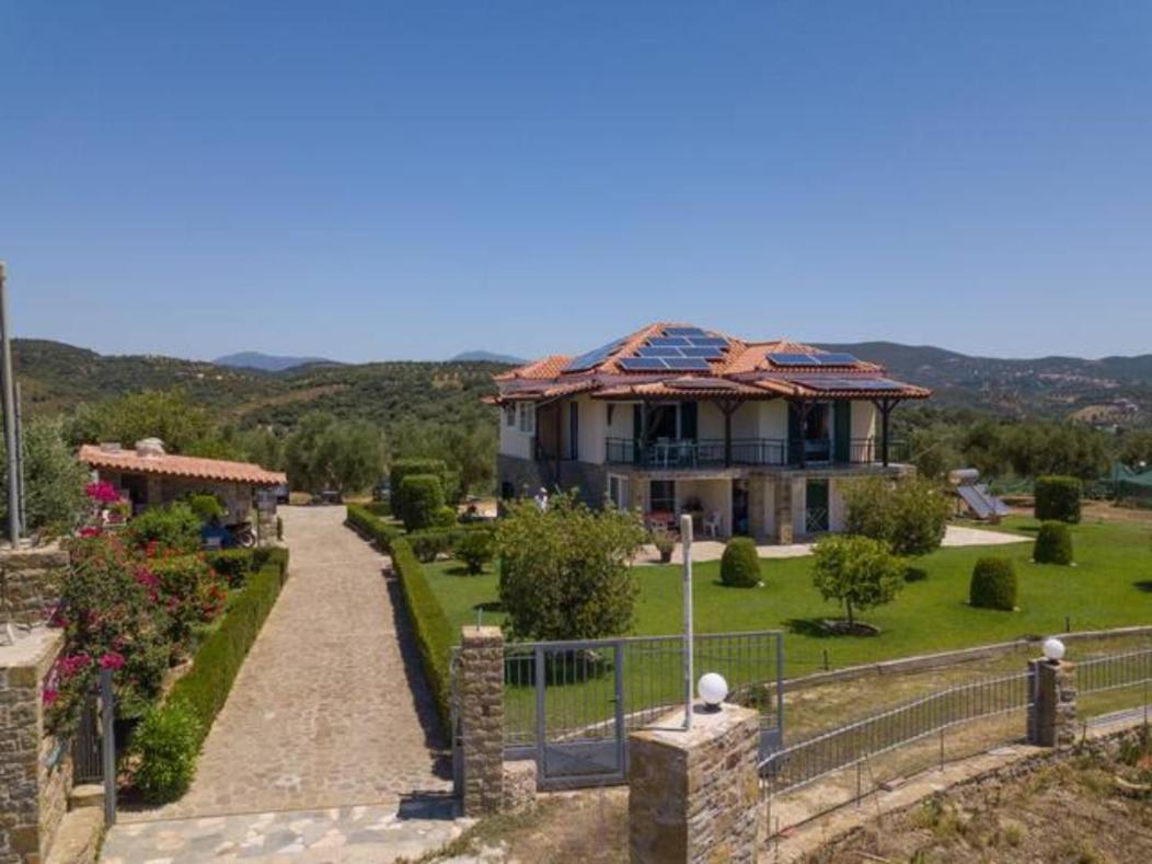 Donatos Appartement Finikounta Buitenkant foto
