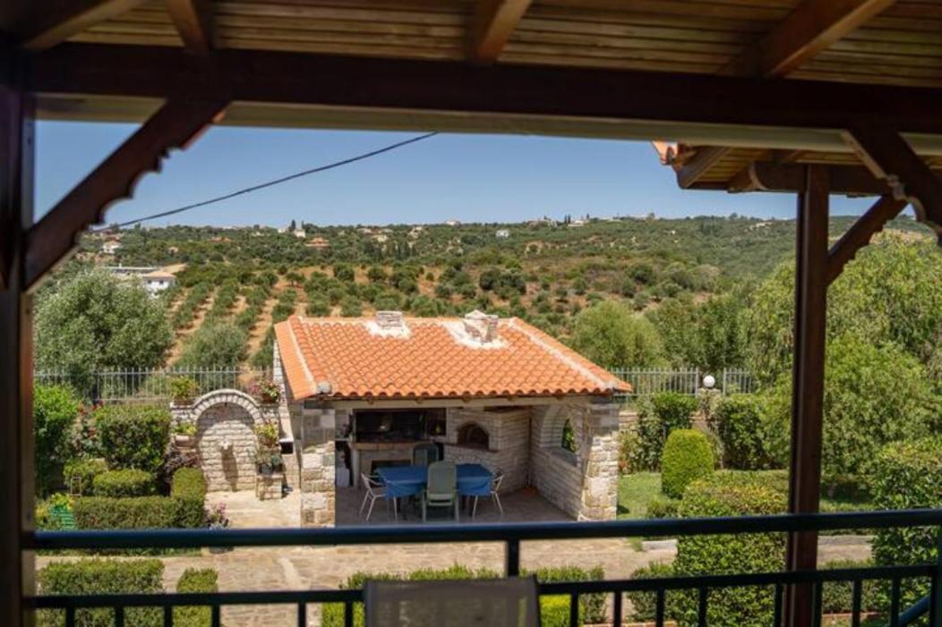 Donatos Appartement Finikounta Buitenkant foto