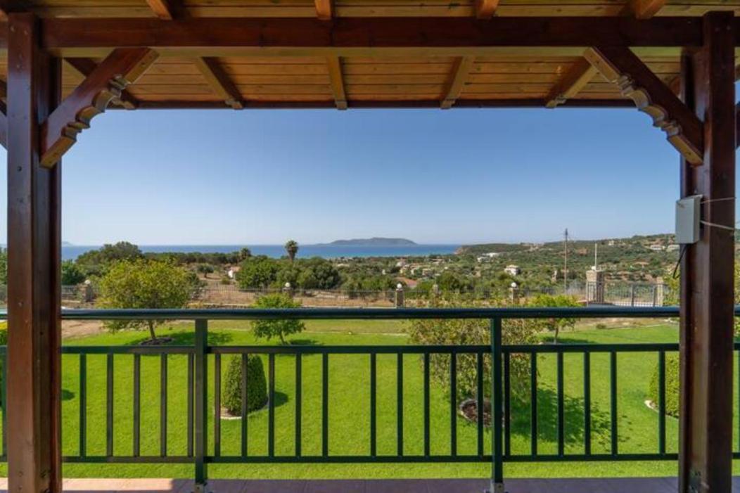 Donatos Appartement Finikounta Buitenkant foto