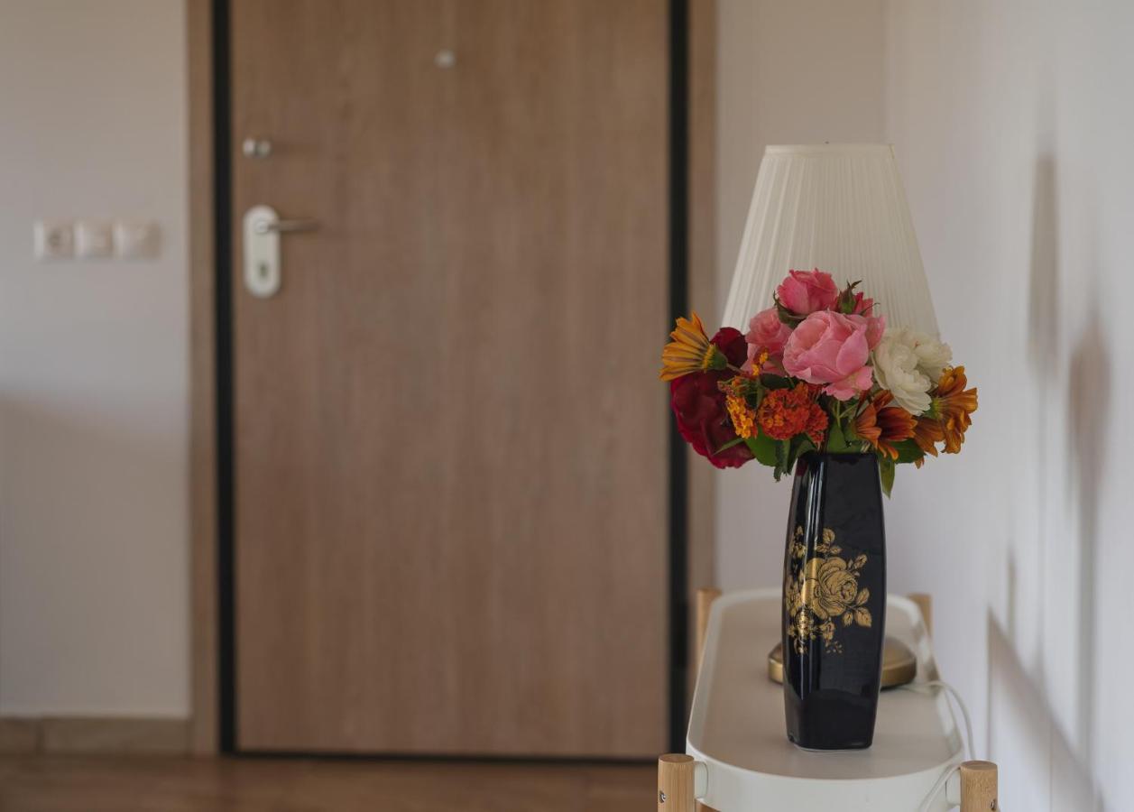 Donatos Appartement Finikounta Buitenkant foto