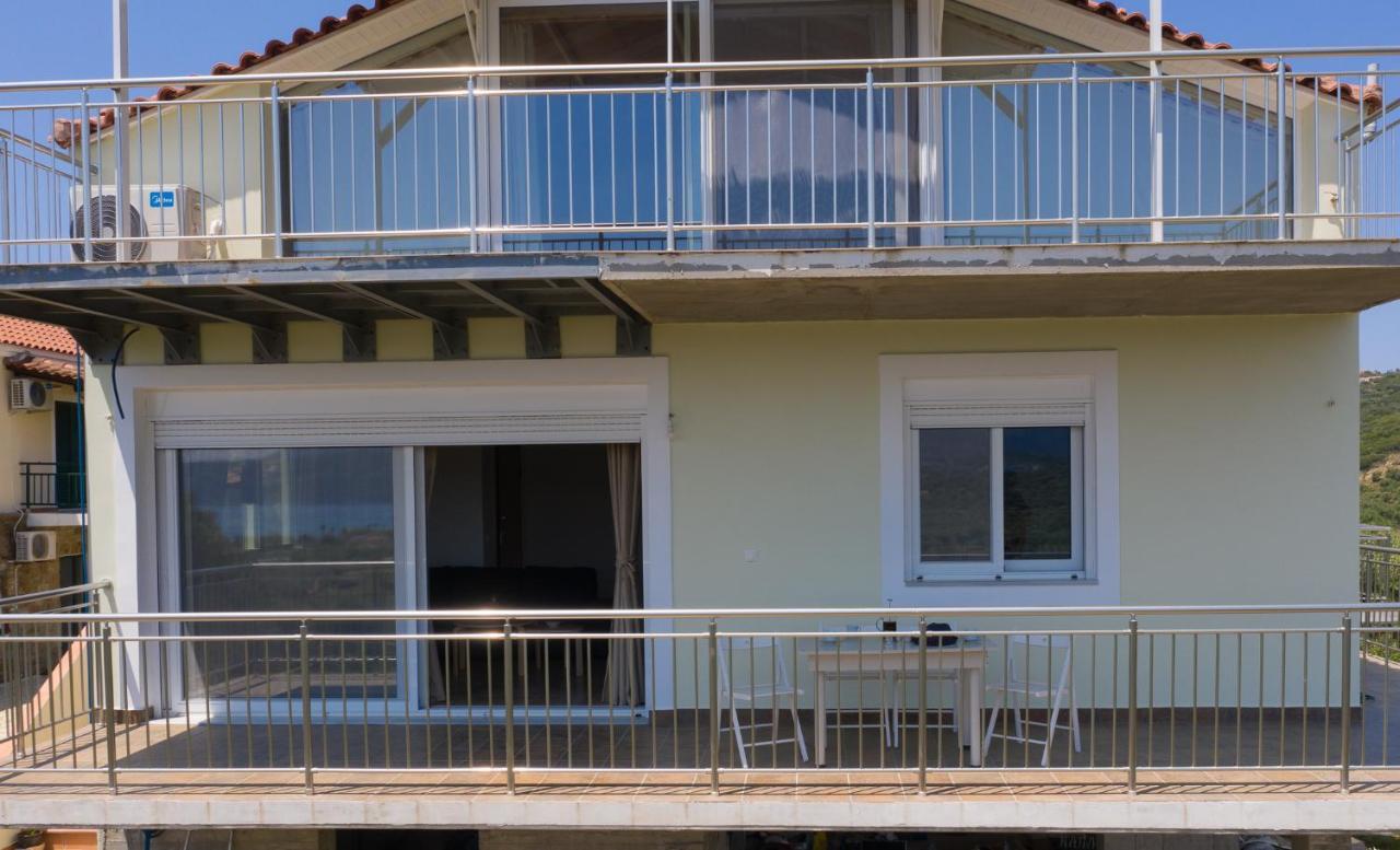Donatos Appartement Finikounta Buitenkant foto