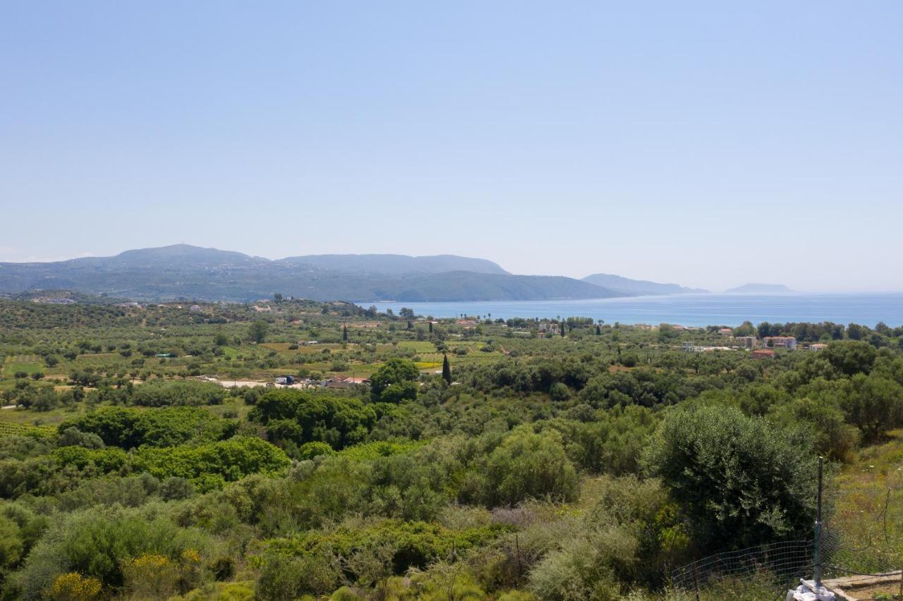 Donatos Appartement Finikounta Buitenkant foto